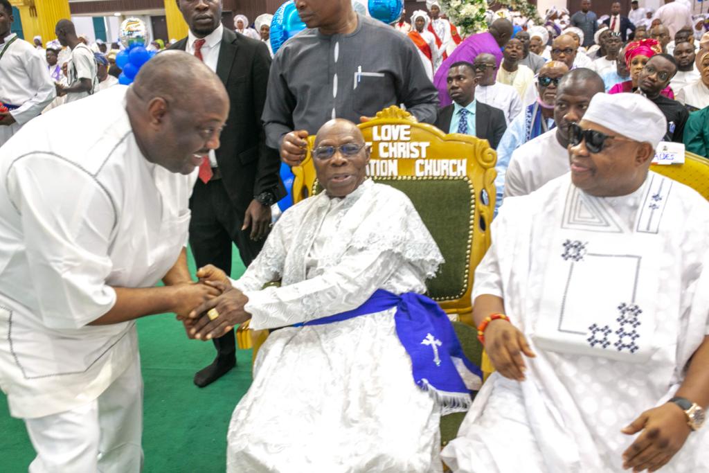 Dele Momodu Ovation tweet media