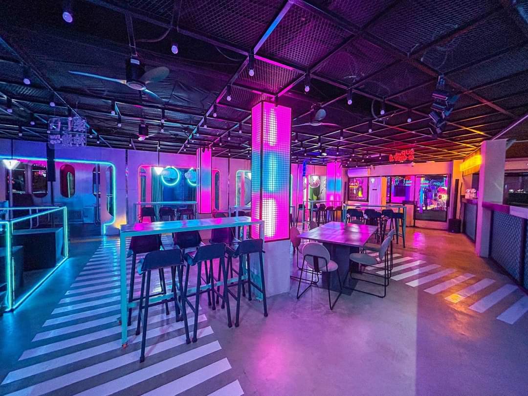 rwardsnft's tweet photo. 💡 Did you know? 

The POAP in the @BayaniChain booth for @philblockchain grants you an invite to the GRAND LAUNCH of The Fun Roof this 9.23.23? As well as 30% off on the entrance fee 🎡

Don’t forget to scan the QR code to claim your “Citizen Pass” from @rwardsnft 🤴🏻 https://t.co/YIyhKDGvoJ