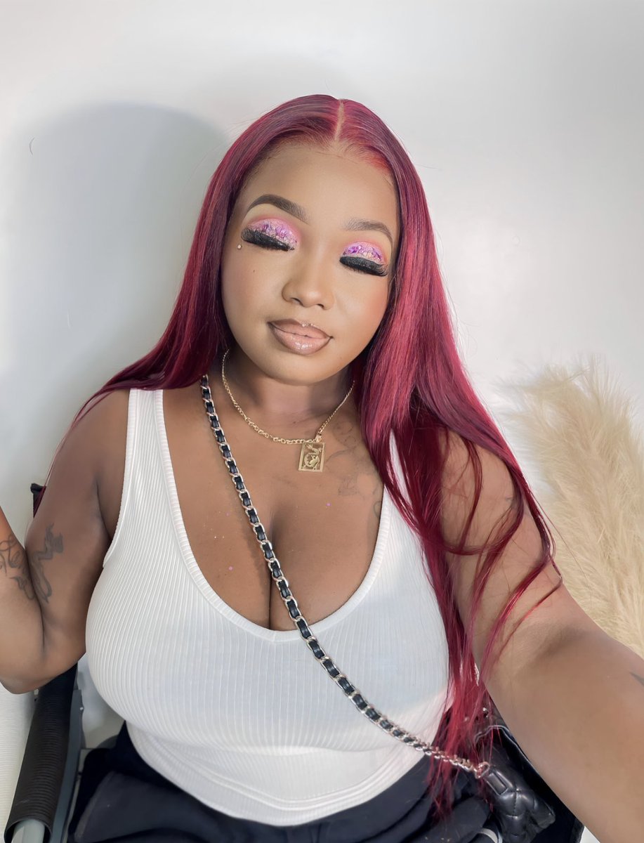 _slimeerellaa's tweet photo. Makeup was fye Periodt 🔥💕 https://t.co/j7voMEwoYA