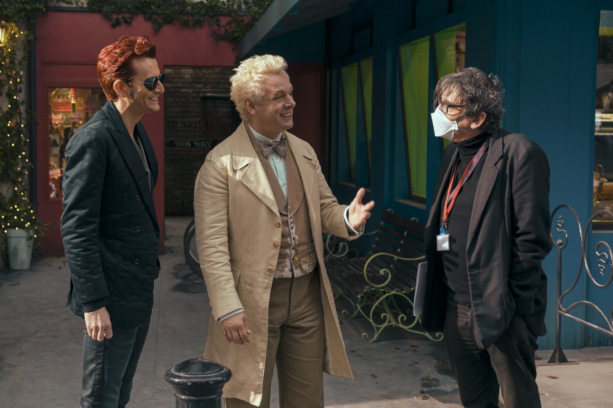 GoodOmensPrime's tweet photo. Wait we have another one. 
David McDonald, Martin Sheen, and a purveyor of chaos walk into a bookshop... https://t.co/LHxn7BTHdn