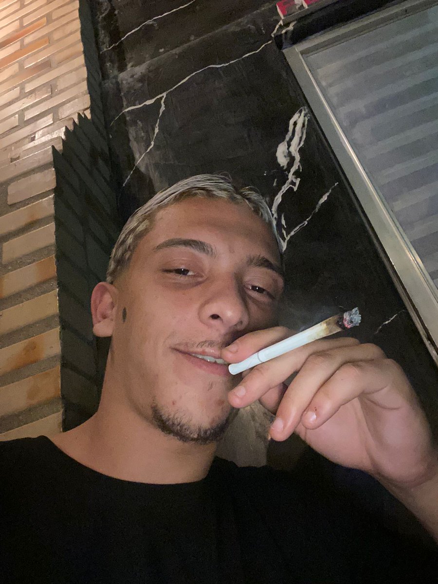 Rimando feito Ret sem se iludir com nem um vícios que o mundo oferece 🎶🎶✌️