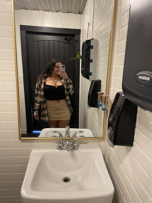 Been on the hunt for the best coffee shop in my area and I finally found a good one :) yay https://t<a href="/tag/peeing"class="tags"><span>#peeing</span></a>