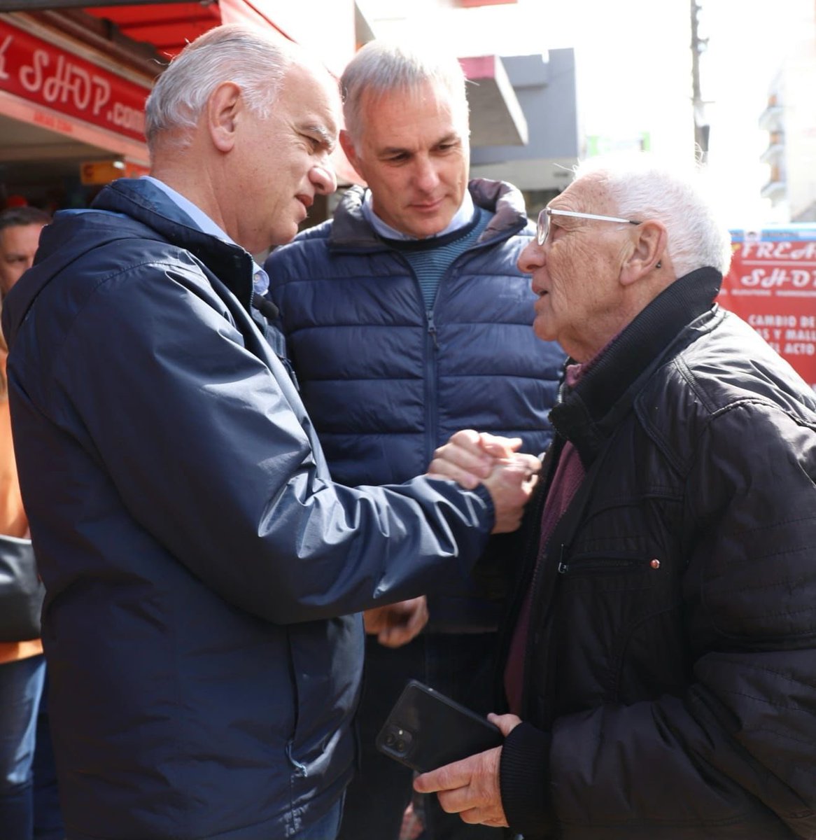 ES AHORA. ES PARA SIEMPRE. ES CON <a href="/PatoBullrich/">Patricia Bullrich</a>. 

Estamos frente a la oportunidad histórica de terminar con el Kirchnerismo de una vez por todas. Bonaerenses, acompáñennos con su voto en este camino para recuperar nuestro futuro.