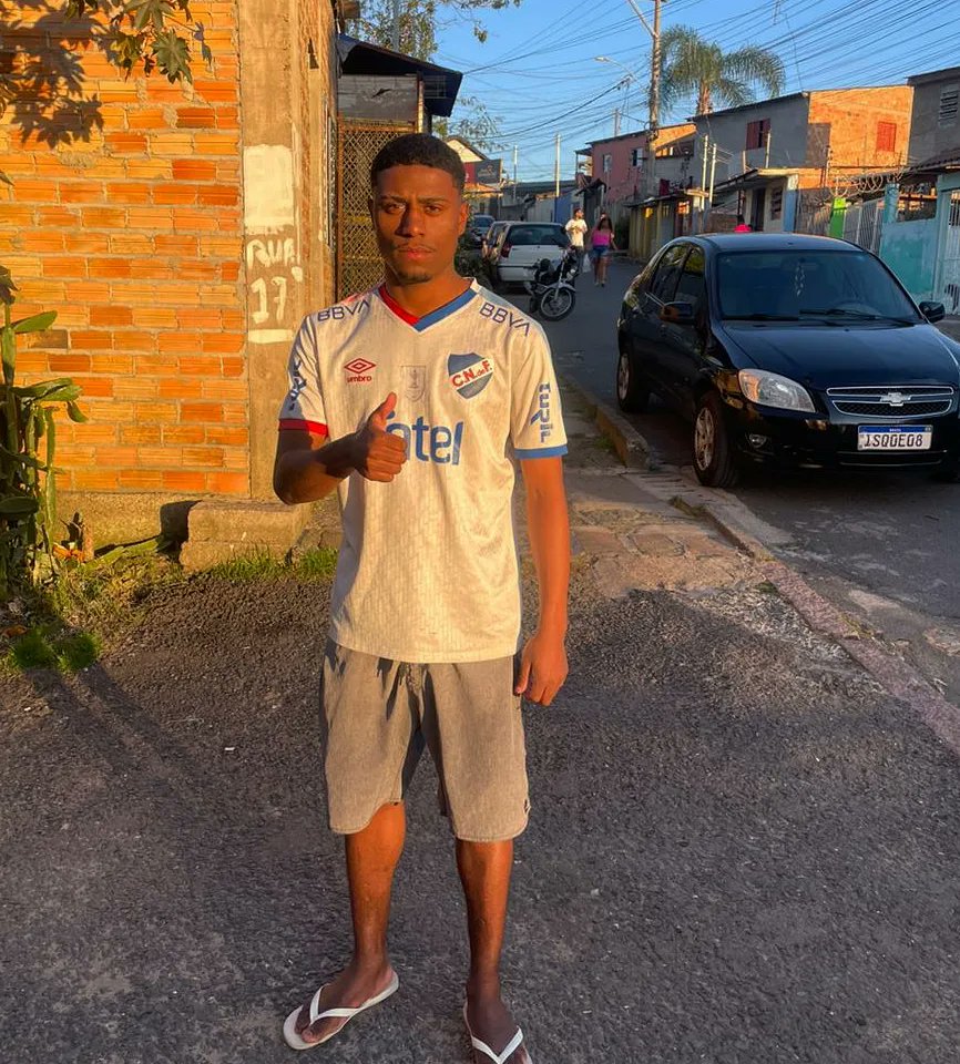 LucasCollares3's tweet photo. 🥷🏽 https://t.co/Q8FkTApBDz