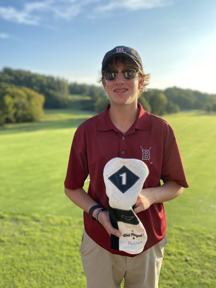 Solid day for the Bulldogs at Oak Ridge! Girls shoot the best collective round of the year, led by Maya with a 79. Boys shoot 144 led by Bryce with an unbelievable 30, which earned him the #family headcover! <a href="/bhsdawgs/">Bearden High School</a> <a href="/5StarPreps/">5Star Preps</a> <a href="/prepxtra/">PrepXtra</a>