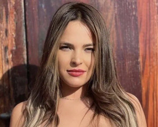 comentemoslo's tweet image. ¿Con quién te posicionas en este conflicto? 

❤️ Cristina (madre de Oriana)
🔁 Marta Peñate

#GHVIPLimite1 #GHVIP19S