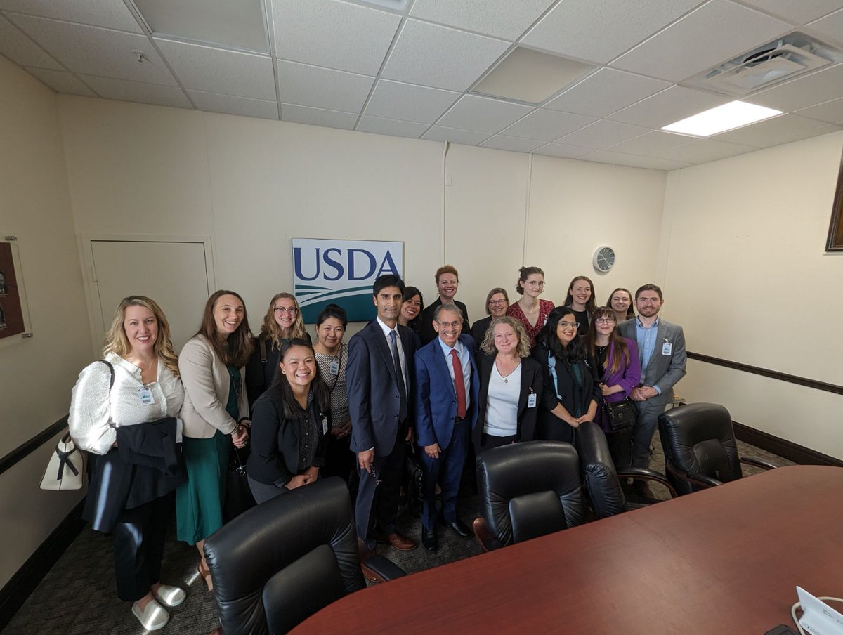 ErinCadwalader's tweet photo. Great day with @EntsocAmerica Science Policy Fellows. We met the new @USDA_NIFA director, toured the ento collection with @Beetle_Guy, and met with several other agency folks on this gorgeous day. #EntVocate23 https://t.co/liJPslpy0z