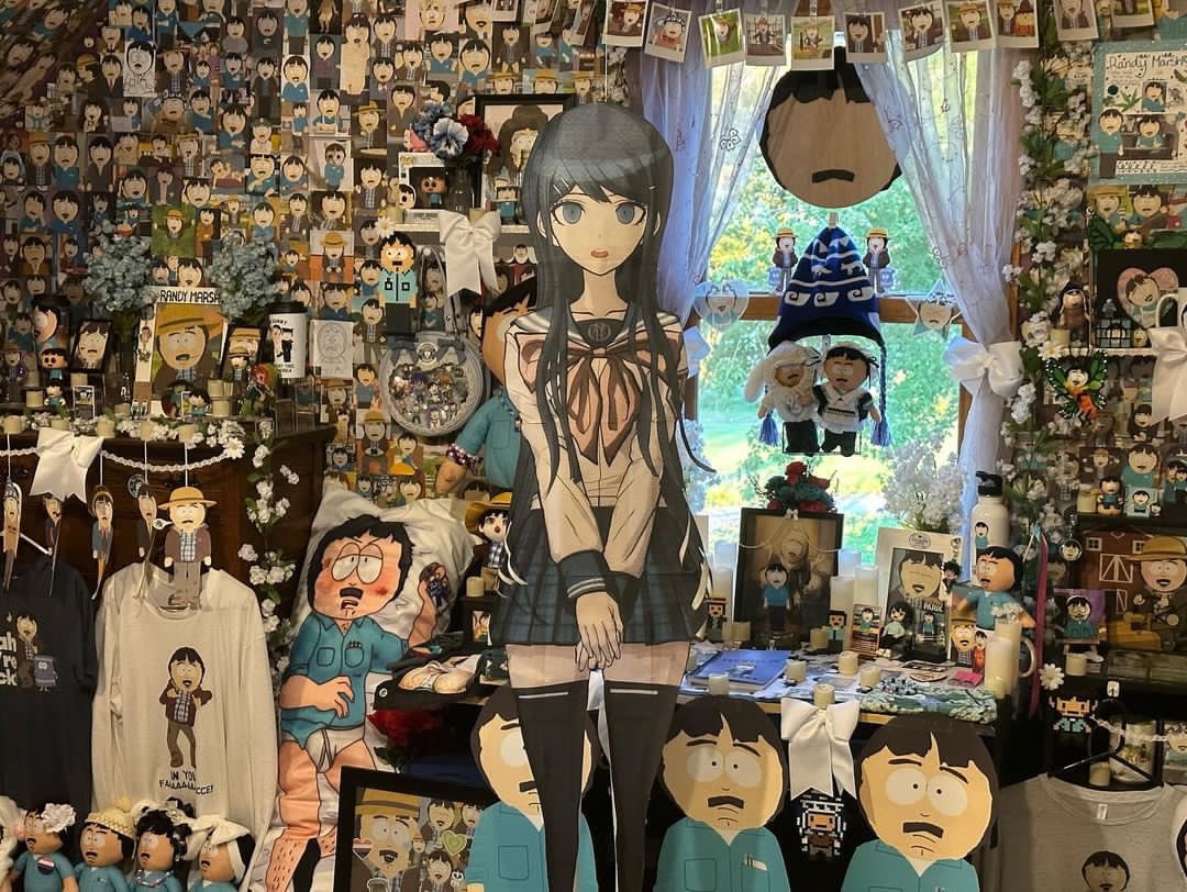 TobynJacobs's tweet photo. Sayaka in the Randy room. https://t.co/ITR0RlFIDF