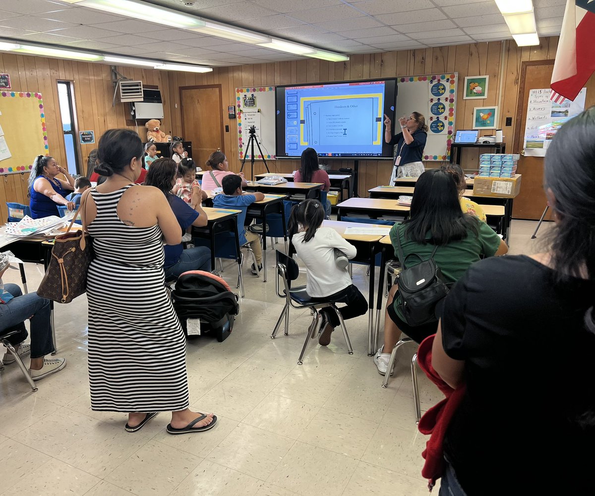 Jasmine Curry tweet media