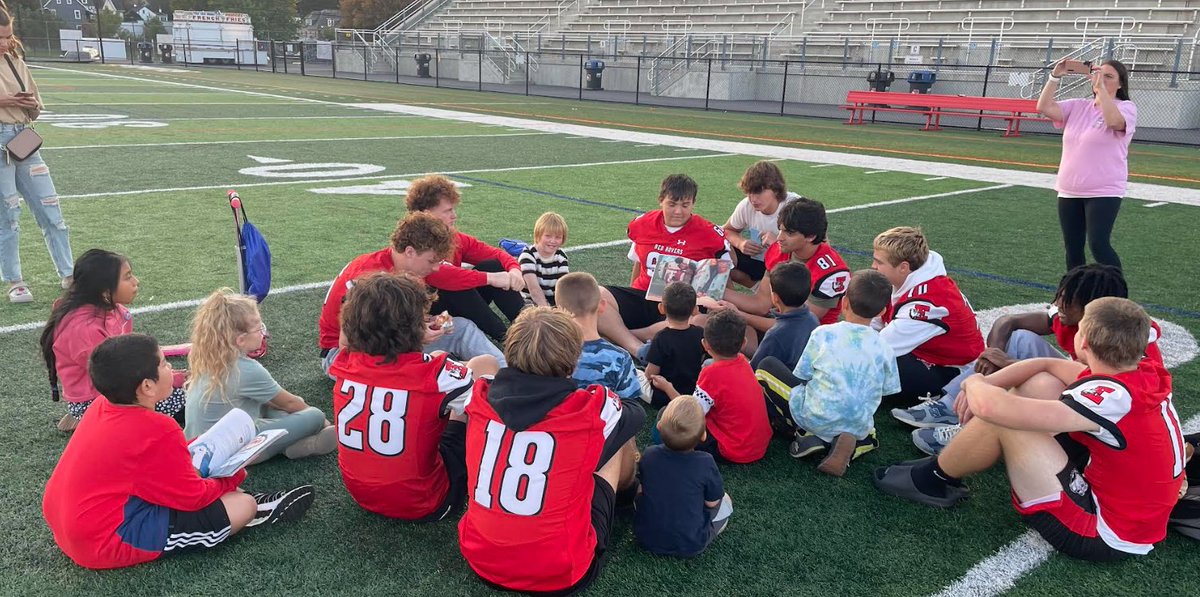 Reading Under the Lights of Cottingham!  A great way our programs give back to the Easton community!