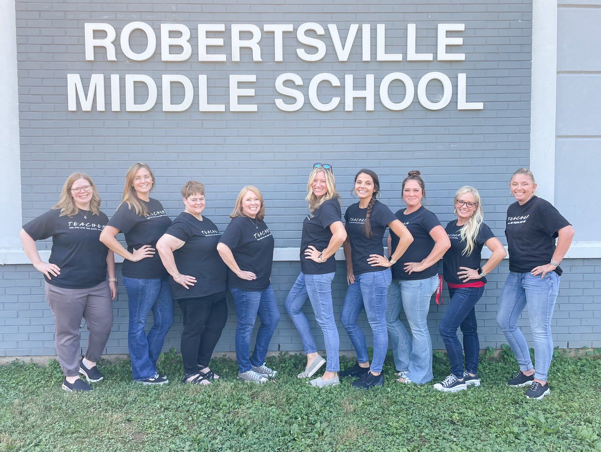 MsFuquasClass's tweet image. The sixth grade team was on par today for multiples day!  #SpiritWeek @RMSortn
