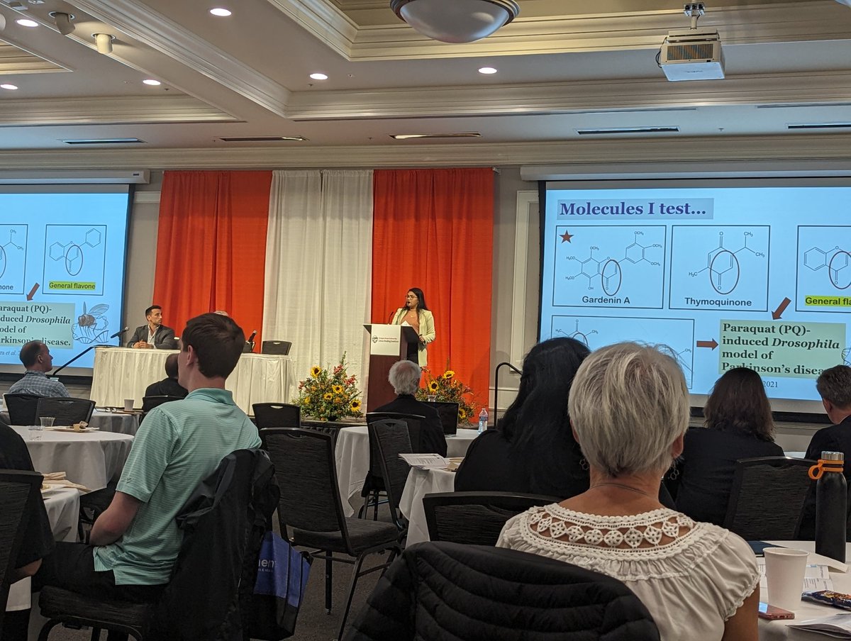 ciesla_lukasz's tweet photo. @dee_biome representing @Ciesla_Lab lab at the Diet Optimum Health and Diet Conference. Way to go Swarnali! https://t.co/GGlXT1yEsJ