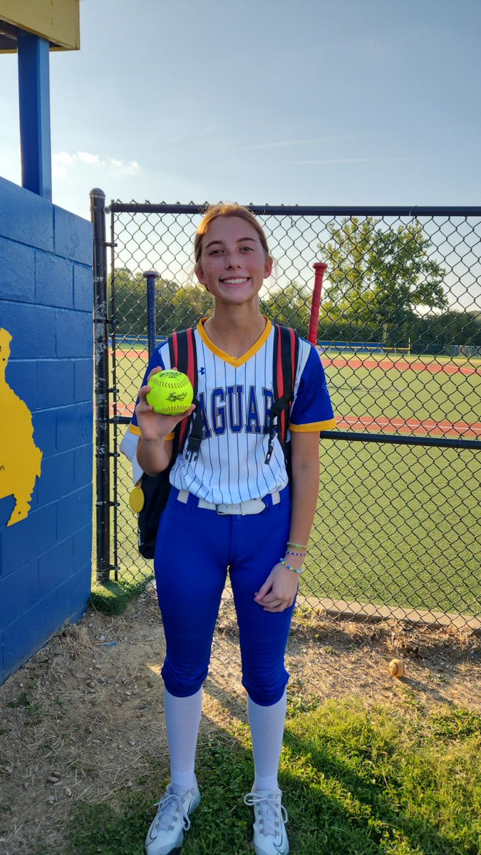 Bomb #3 last night and #4 tonight!! We won both games! <a href="/seckmansoftball/">Seckman Softball</a>