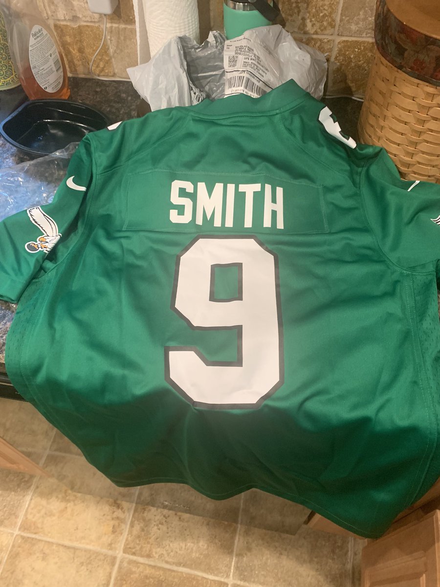 Nick_Russo1522's tweet photo. @michaelrubin So what about the D smitty Jersey Michael 😢 https://t.co/ATuSAg0SAG