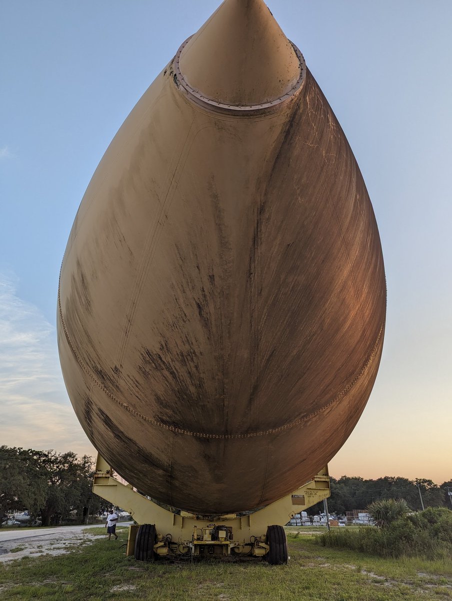 76eaglesfan76's tweet photo. I found me a fuel tank for #Starfield #nasaspaceshuttle https://t.co/m3w4QA9WGV