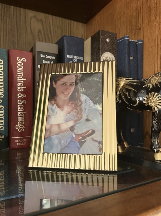 lisahawkfan's tweet photo. Jennifer Wilson was last seen on September 1, 2002, in #Derby, #Kansas. 

She had a fight with her roommate at the club where she worked and the argument continued after they arrived home. Jennifer's roommate left the residence and when she returned, Wilson was gone. Wilson’s personal belongings, vehicle, and German Shepherd were left behind. 

Jennifer worked as an exotic dancer in the past at Jezebel's (non-existent today.) 

Wilson’s body has not been recovered, and authorities believe that she may have been the victim of a homicide.

Paulette, Jennifer's mom said she knows Jennifer is gone forever. She had her declared dead in 2013 and purchased a cemetery plot to hopefully one day lay her to rest.

#JenniferWilson #SedgwickCounty #Wichita #kansas @missinginkansas
#Missing #WhereisJenniferWilson 

https://t.co/KZfaISkx4U