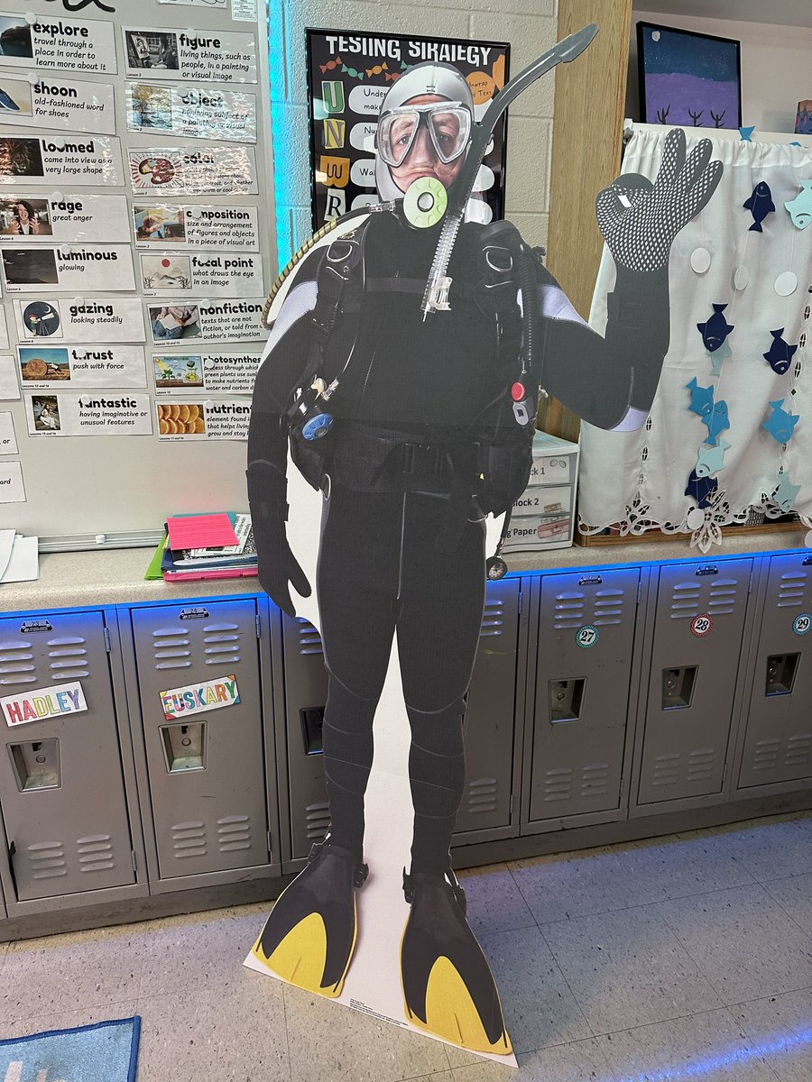 mrsericachick's tweet image. New face in class! Not going to lie…. Forgot he was there this morning when I came in. It was dark. I screamed. 😆 Why and how do scientists explore the sea? #witwisdom #module1