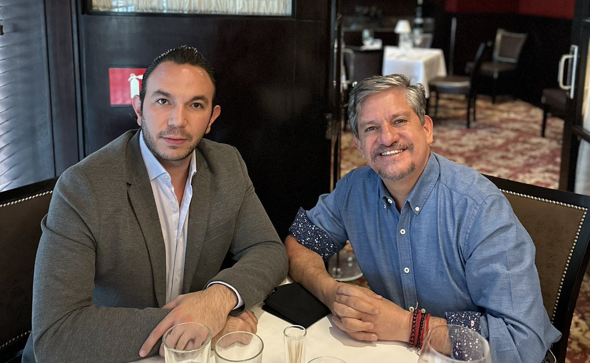FarukMTake's tweet photo. Un gusto platicar con mi amigo Dr. Luis Humberto Fernández actual titular de la autoridad educativa federal de la SEP en la #CDMX https://t.co/iIYEaMy4so