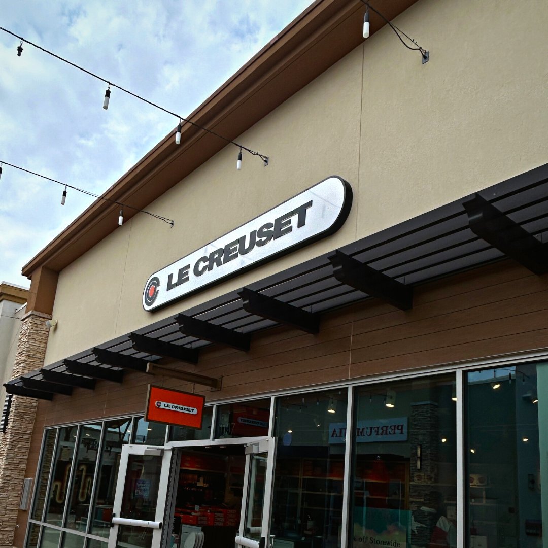 Le Creuset: Tanger Outlets Fort Worth