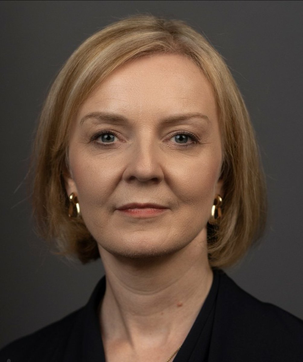 paulstalker84's tweet image. Brand new @SkyHelpTeam customer service spokesperson #LizTruss (pictured below) has gone on record to claim that there are no issues with #skybroadband this evening and that #Sky customers had sabotaged their own internet conections as part of a #Woke #AntiGrowthCoalition plot.