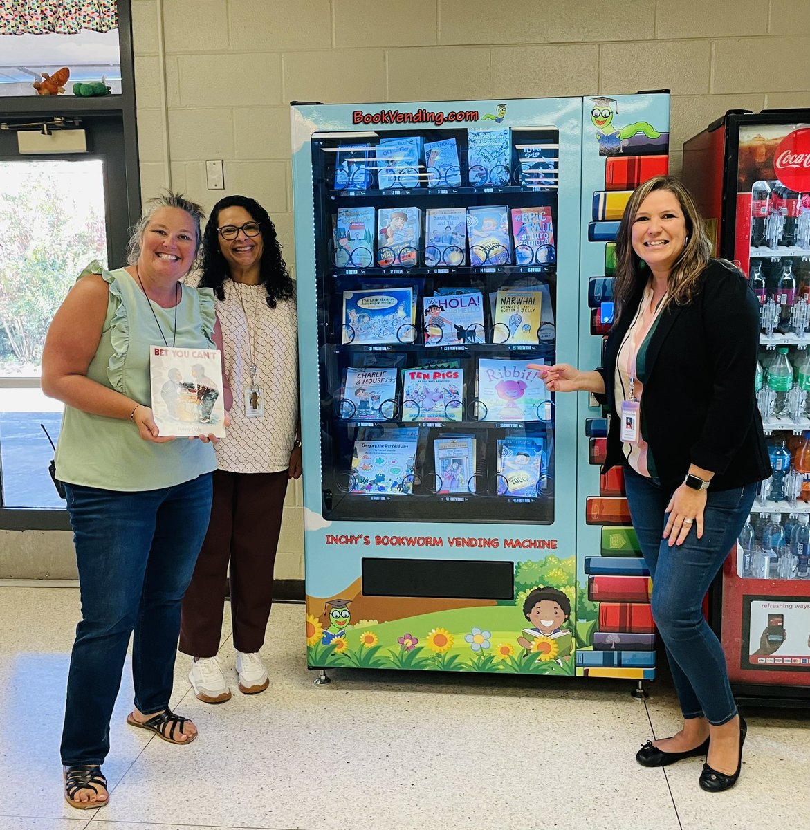 myerselementary's tweet photo. Our new book vending machine is here! We can’t wait for students to earn tokens and choose books to take home! #dragonpride https://t.co/SeZvCVcsgA