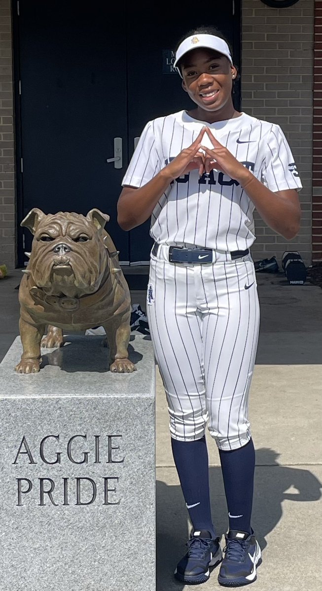 Tyra Robinson tweet media