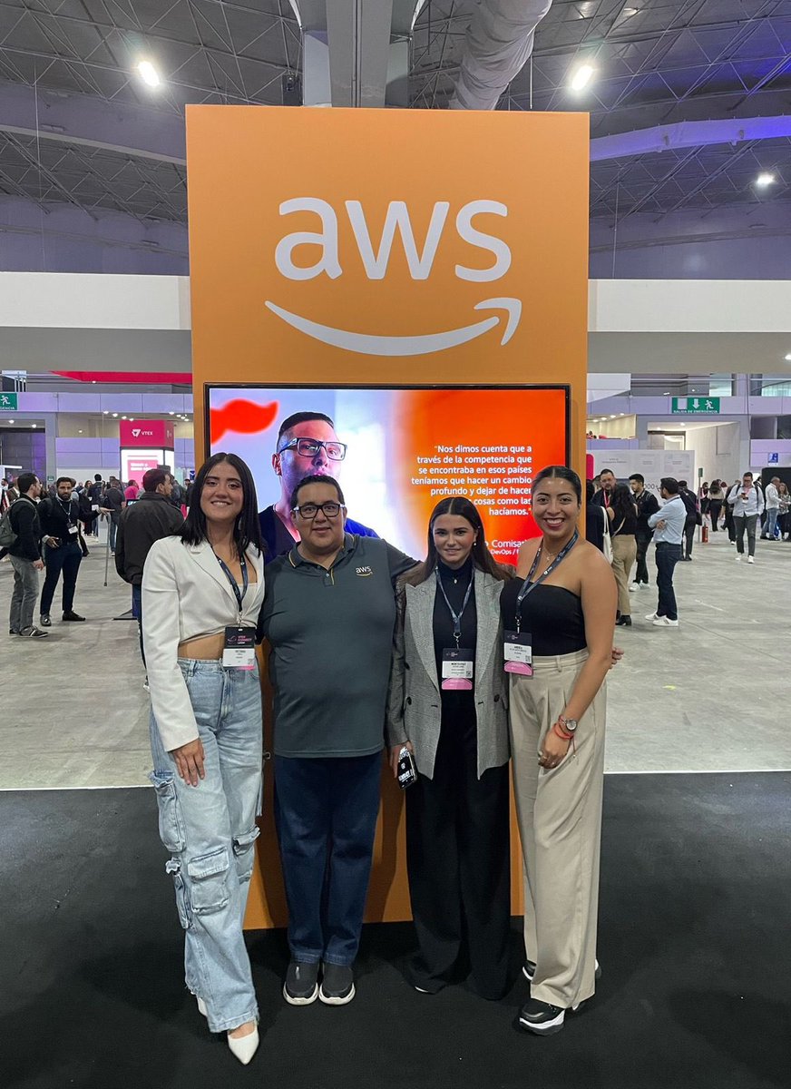 mexiverse_eth's tweet image. Just wrapped up an incredible experience at @VTEXcommerce ! 🛍️🌐 The insights gained here will definitely fuel our mission for a more better future. Thanks to everyone who made this event unforgettable! 🙌🌱 #VTEXConnectLatam #mexiverse #nft