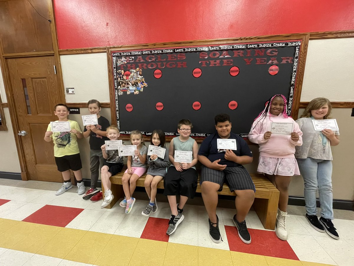 East Elementary tweet media