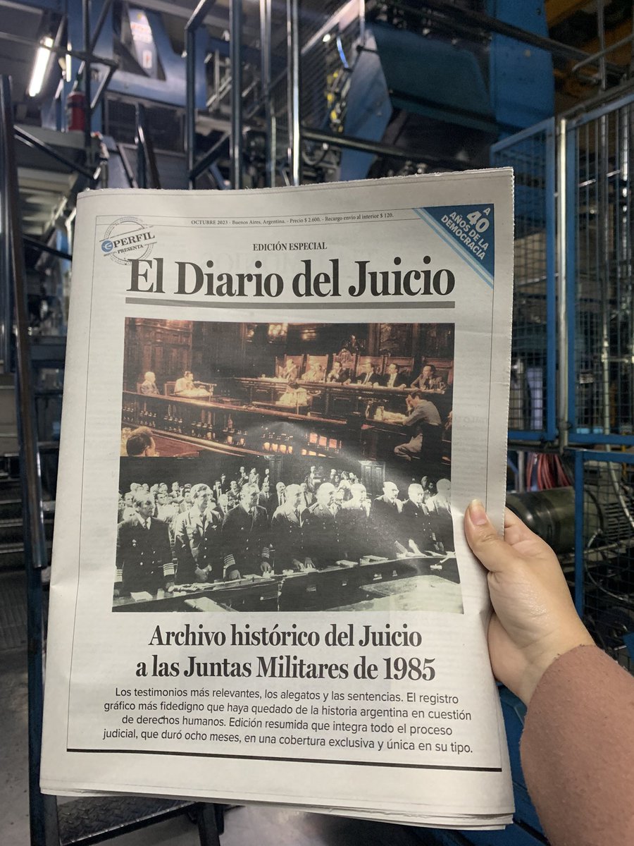 melodyblanco_'s tweet photo. Hoy se imprimió El Diario del Juicio. Reedición histórica del diario de 1985 donde Perfil cubrió el Juicio a las Juntas. Tuve el honor de ser parte de la edición junto a  @rodrigo_lloret 
Agradecida por la oportunidad y muy feliz por ser parte. 🙌🏼 https://t.co/9i7At1G73S