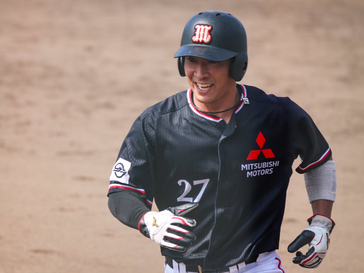 _kklp_'s tweet photo. 2023/9/17 日本選手権最終予選
ホームインした本木さんの表情も最高だし、回が終わった後のこの握り拳が感情の全てを物語っていて、とてもよかった🥲
#三菱自動車倉敷オーシャンズ 
#橋本拓実 #本木駿也 https://t.co/rMOkaXX0cS