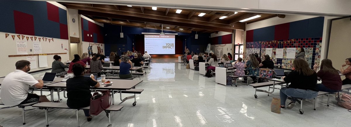 Loved kicking off the year with the fabulous teachers in Teacher Forum. These leaders are dedicated to being a voice for teachers. Huge thank you to @DE_Vikings for hosting us! @FortBendISD @FBISD_OrgDev
