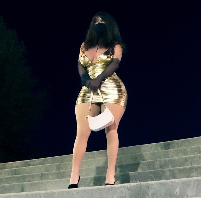 I&rsquo;m back 😉 https://t.co/1hUuHFau8M<a href="/tag/crossdresser"class="tags"><span>#crossdresser</span></a>