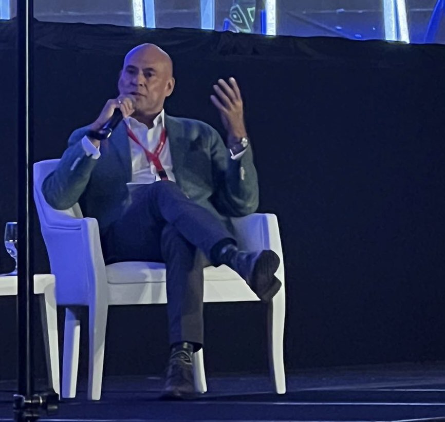 Costa Rica ha realizado una importante inversión en tecnologías de facilitación con <a href="/SITAonline/">SITA</a> ✈️
Durante el #AviationDay de <a href="/IATA/">IATA</a> nuestro director <a href="/UrielTorresP/">Uriel Torres</a> habló sobre los retos y oportunidades para potenciar la aviación 🇨🇷#PuraVida #TecnologíaSITA