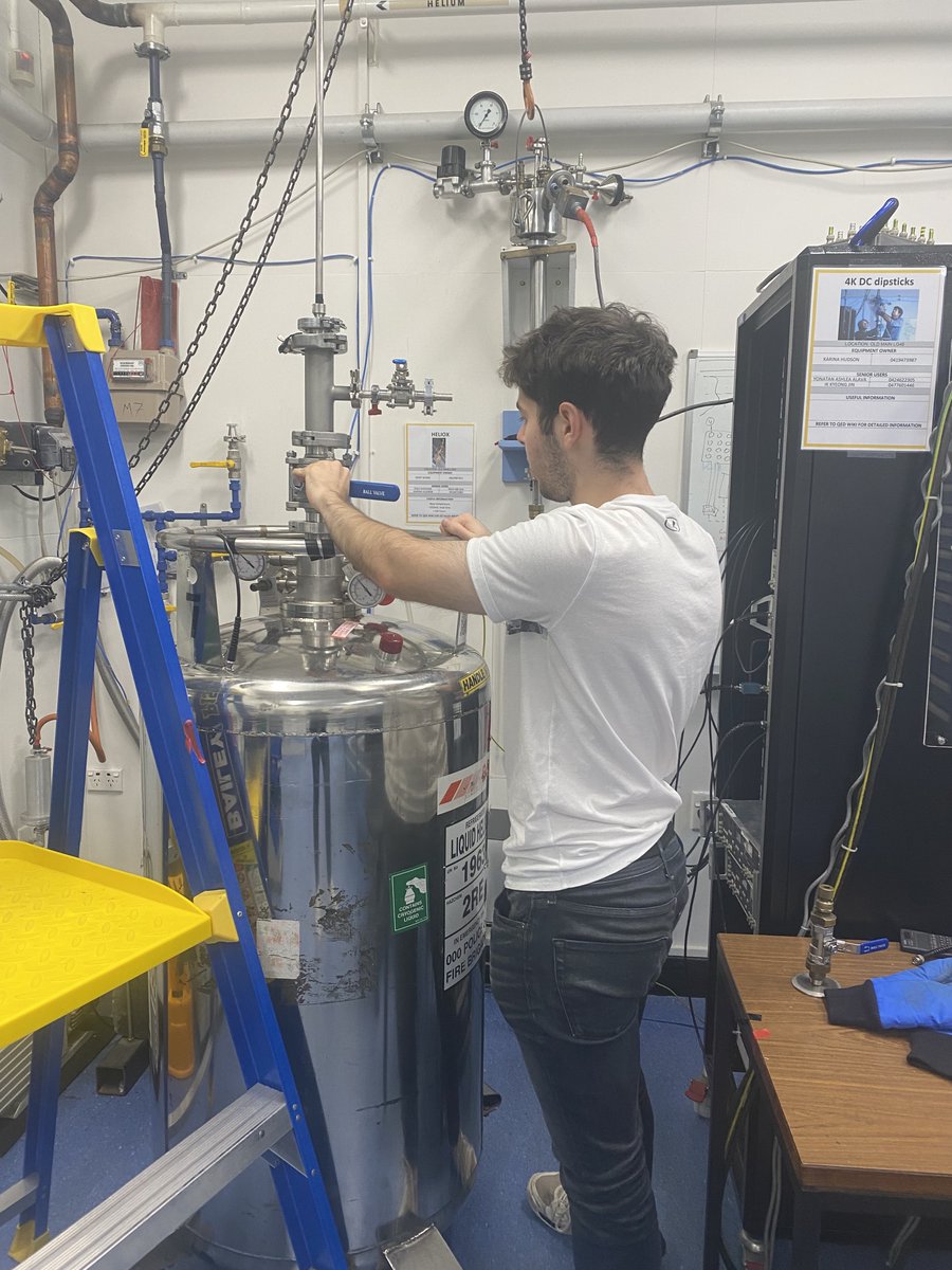 QEDUNSW's tweet photo. QED Honours Student Jono busy in the lab dipping MOSFETs to investigate how different materials affect Silicon spin-based qubits https://t.co/QP37ySE3md