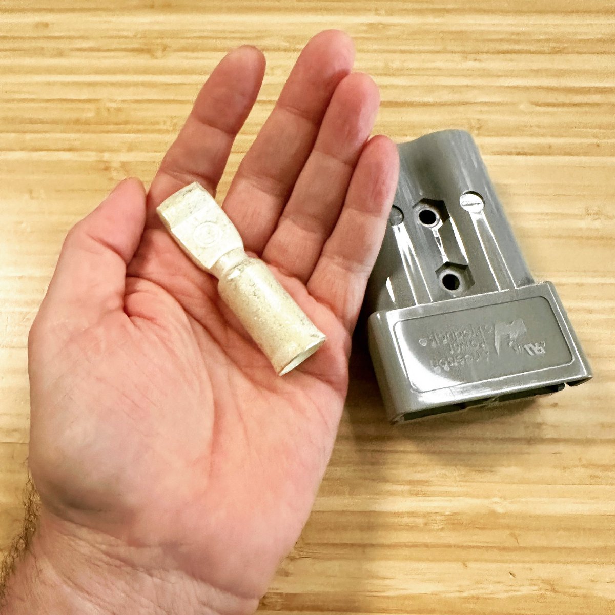 davidcappello's tweet photo. Building Anderson Power connectors using SB350 #hamradio #renogy https://t.co/7yJGup9mG3