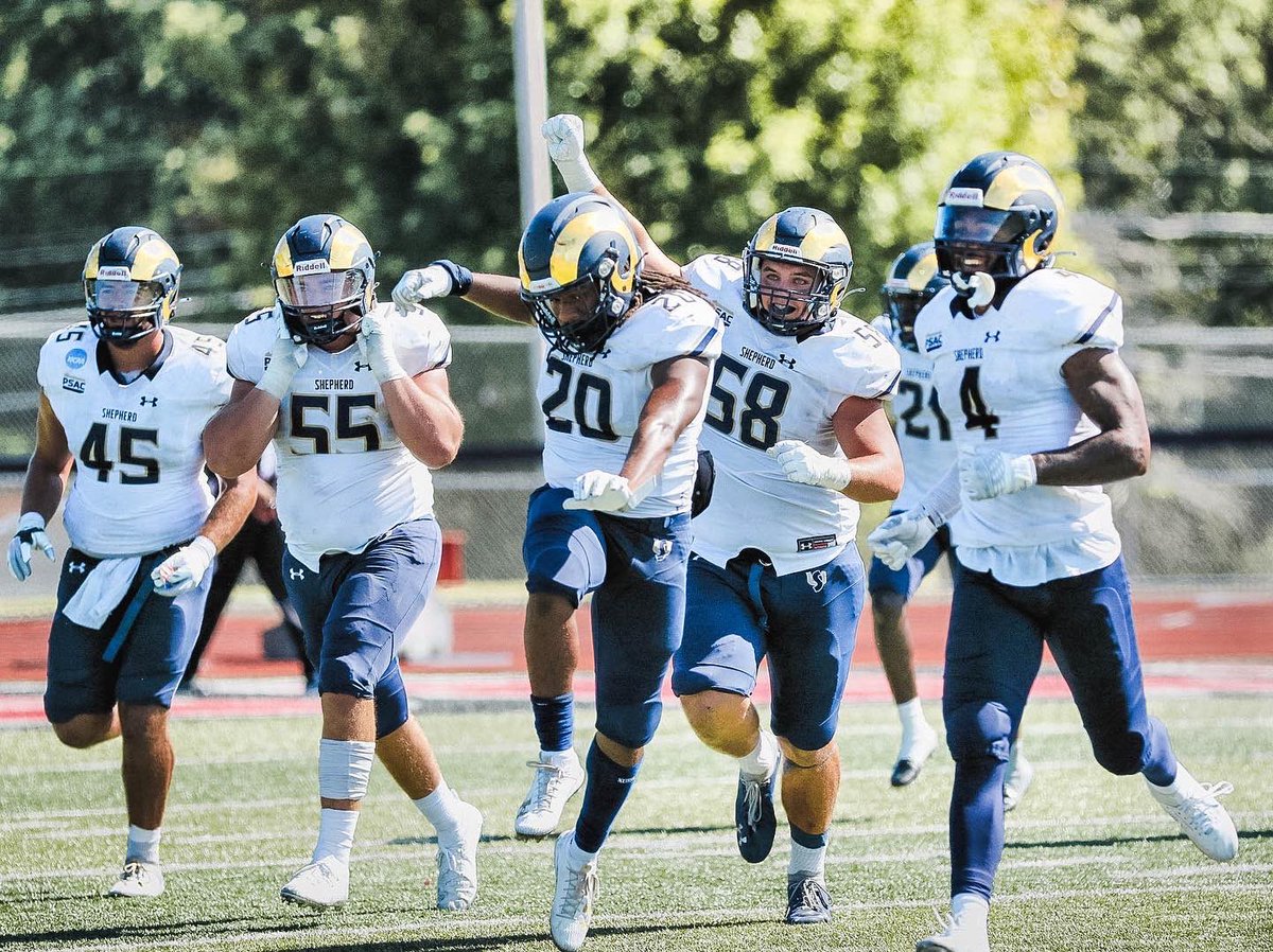 Country roads take us back home!

Saturday at noon.
Shepherdstown, WV 📍