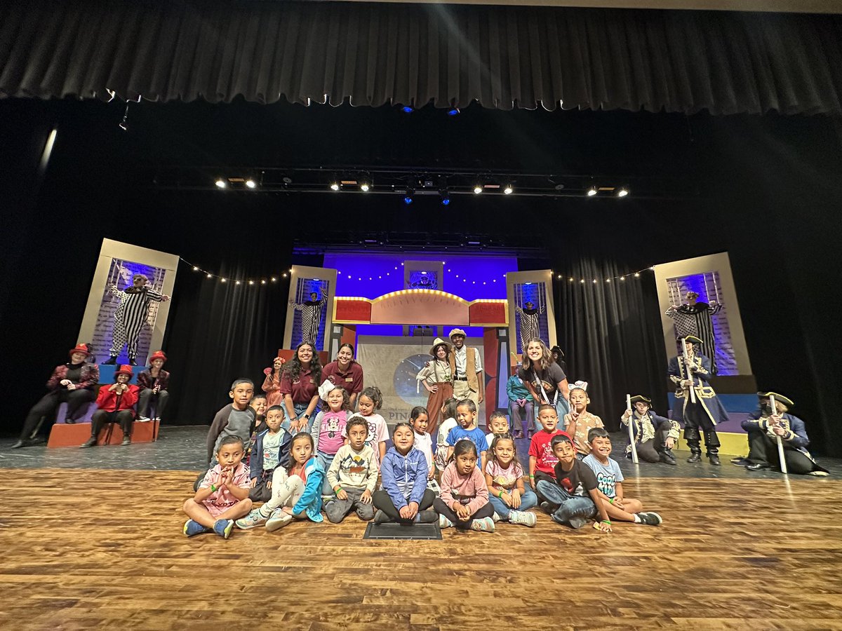 What a fabulous performance! 🎭 Bravo @LockhartTheatre 👏🏽👏🏽👏🏽 @ABStrawn Kinder students were so excited! 🤩

@FineArts_LISD #ExpeditionExcellence #ABSDiscovers