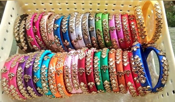 tgmepma's tweet photo. #KnowYourSHG-A product a day🛒
Exquisitely handcrafted, #custommade #bangle sets to match ur #OOTD anyday!
Silk threads, mirror& metal work in all colours of 🌈
By Sai #SHG of Kagaznagar, #Asifabad
For orders 📞call or watsapp 📲9666090747
@KTRBRS
@arvindkumar_ias
#Vocal4local https://t.co/8iszQ3fizS