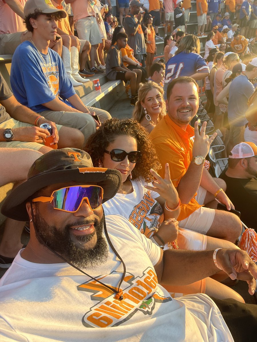 jabaridavis_VFL tweet picture