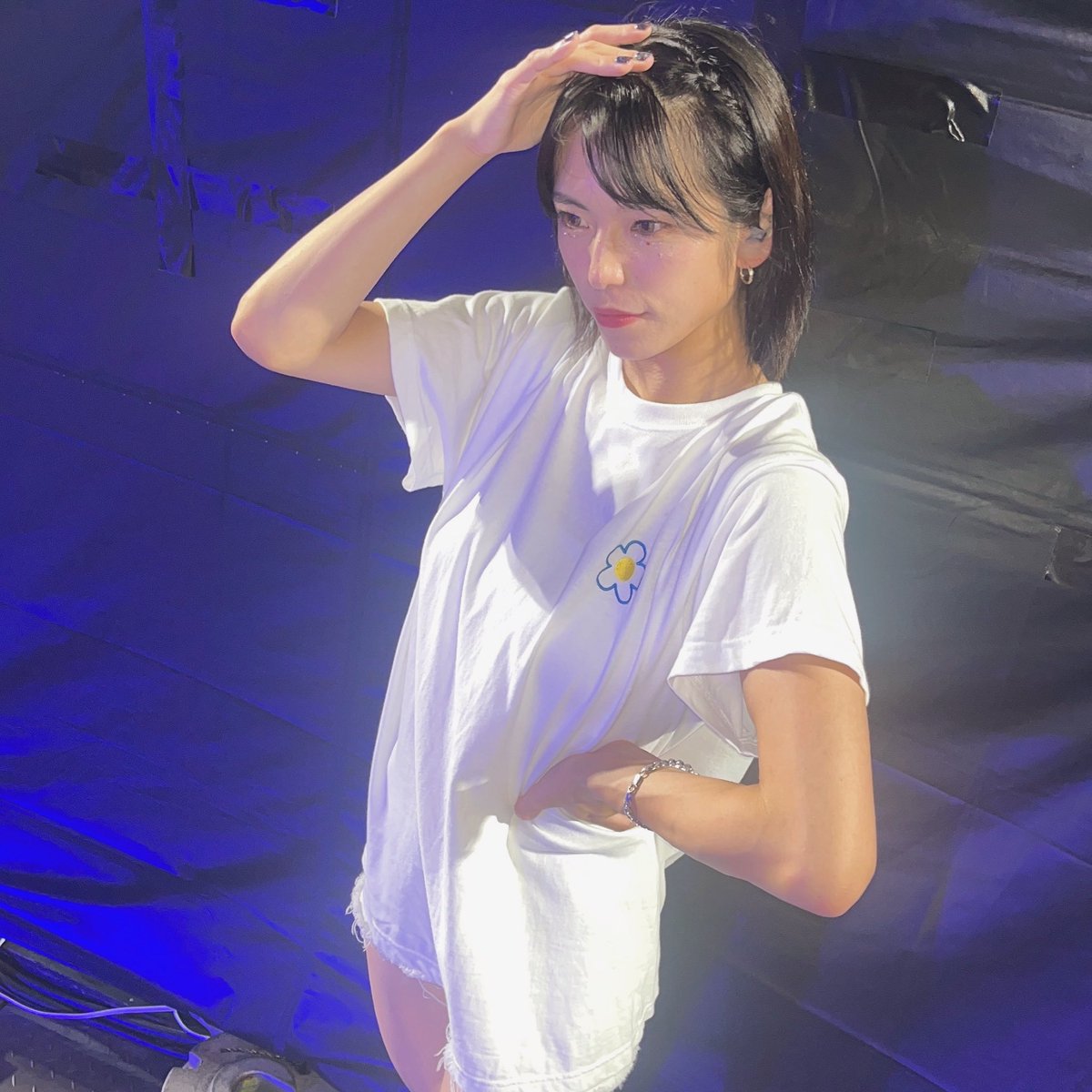 maru__rina's tweet photo. 🌈
久しぶりにNiziUのみんなとステージでした🫧全ての公演完走おめでとう🥹

#NiziU #ニジュー #니쥬 
#NiziU_tour #ココ夏Fes #COCOnutFes https://t.co/W5W5VPA9hC
