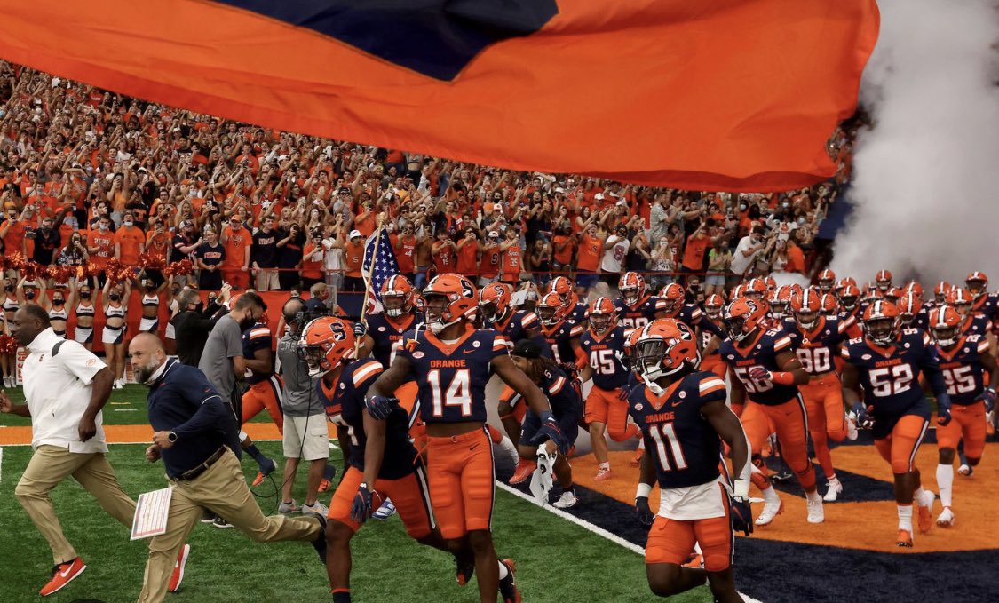 All glory to God🙏🏾🙏🏾after a great conversation with @CoachBabersCuse I am very blessed to receive an offer from the University of Syracuse <a href="/CoachDT_Cuse/">Dennis Thomas</a> <a href="/CuseFootball/">Syracuse Football</a> @cholfoth <a href="/maxdorsey44/">Max Dorsey</a> <a href="/tdotbrew/">Tyler Brewer</a> <a href="/Commit2Cuse/">CUSE FB Recruiting</a>