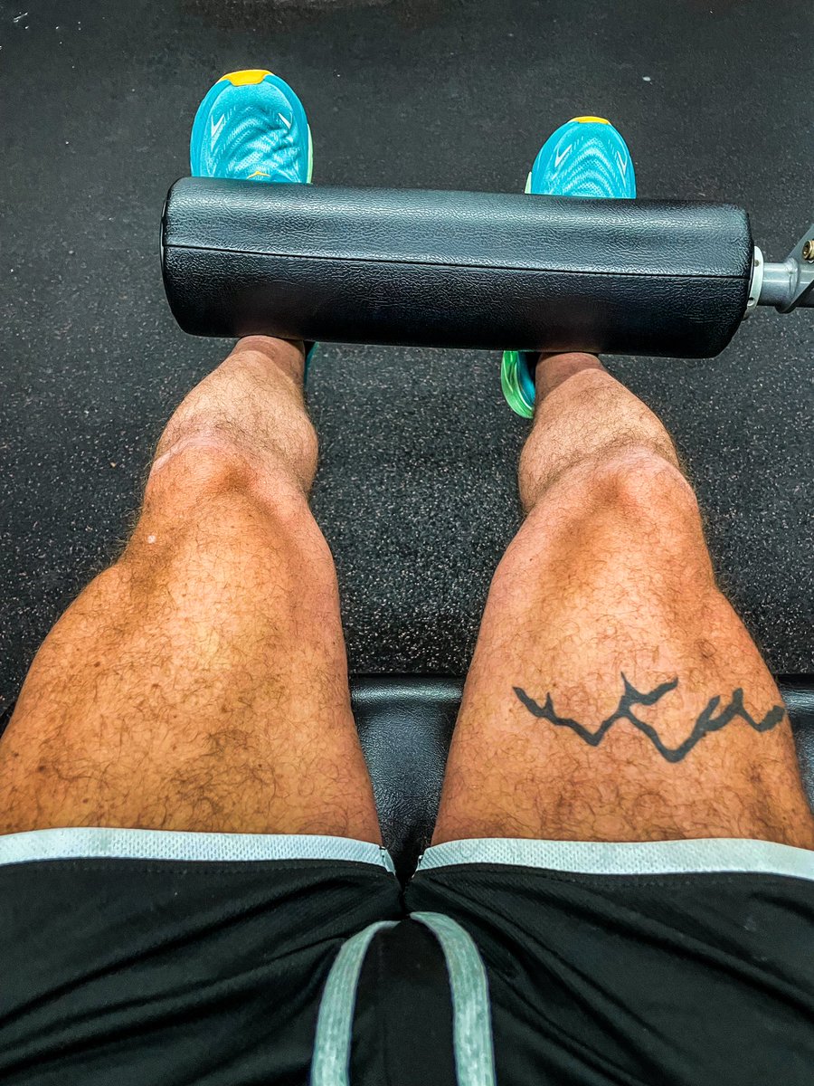 TomBoySC's tweet image. Show me your legs bro. #gym #legs #tattoo #zaddy