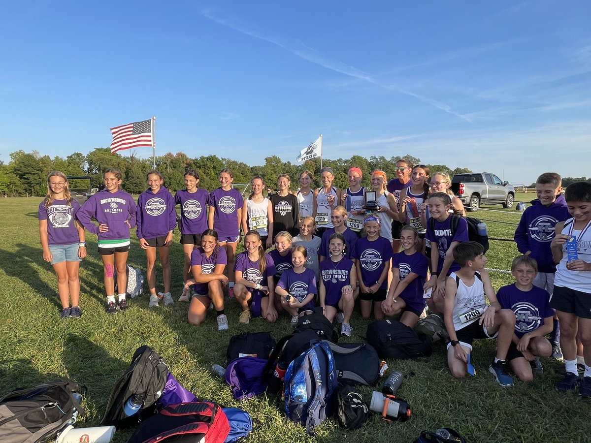 bwmsbulldogs's tweet photo. County 🏆 Champions! Both Boys and Girls West MS Cross Country teams took 1st 🥇 at the Hendricks County Championship Meet! Go Bulldogs!

Thanks @Cadethletics for hosting a wonderful meet today! https://t.co/AUvuL5n66y