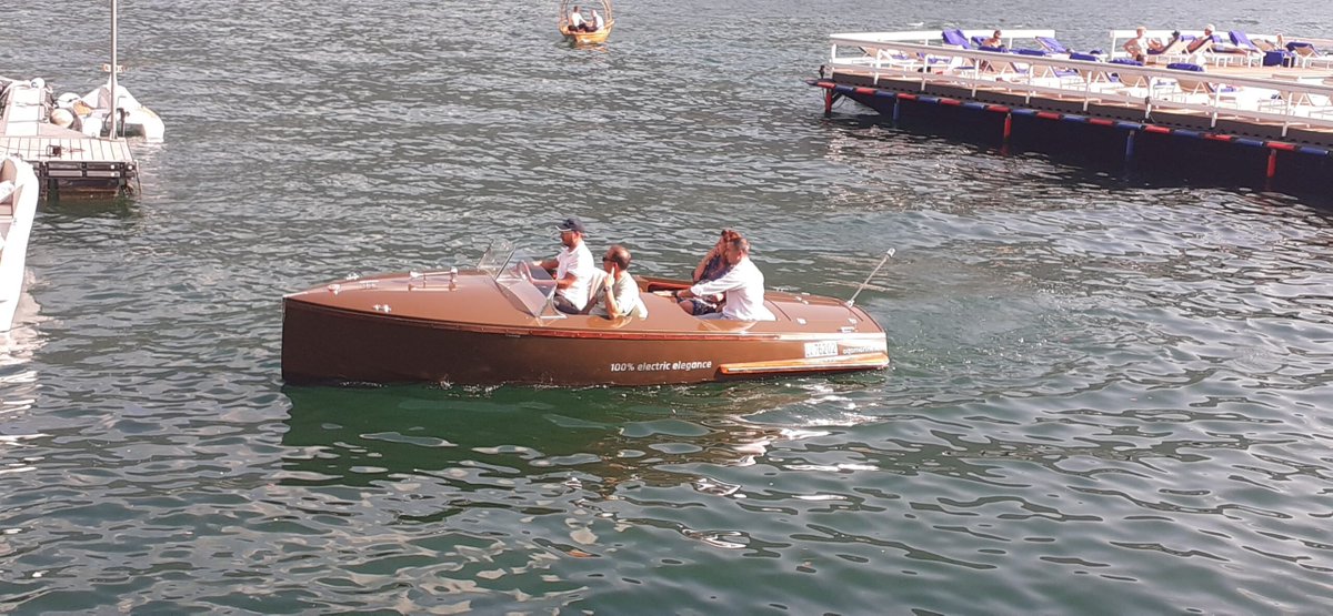 E_Motor_News's tweet photo. ⚡️Nautica sostenibile al Villa d’Este Style Electric Yachting 2023
#Giulietta #nautica #Electric #Yachting #restauri
Read more⤵️
🔗https://t.co/OHy948XzVB https://t.co/5wtWziNoCh