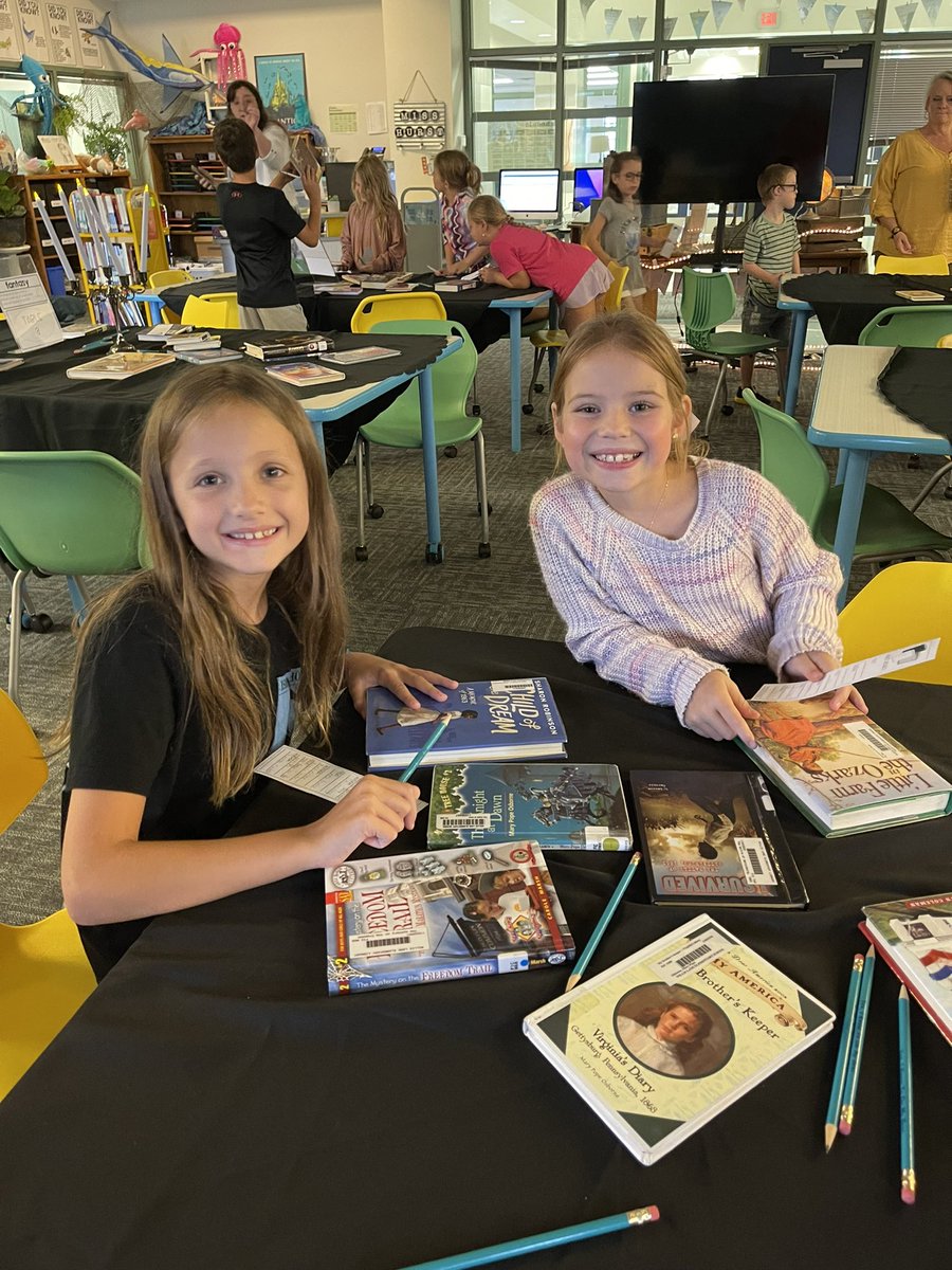 MrsFry4's tweet photo. Thank you, Miss Hurst, for making the library so fun and fabulous this year!  We loved the book tasting today!!  @WillisLaneES https://t.co/cdPGoNQsI5