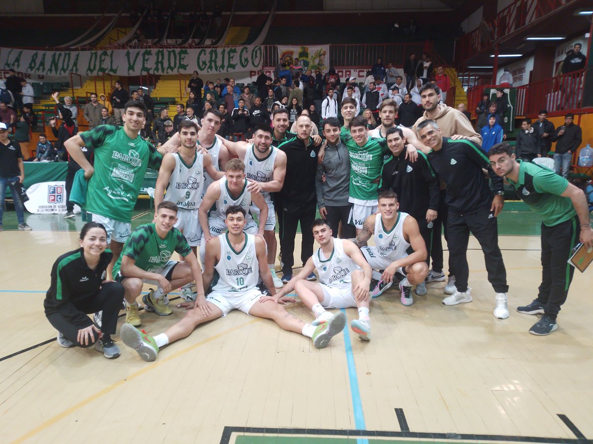 #Super8 Segunda victoria al hilo, de manera agónica para Parque.
▶️ <a href="/BasquetParque/">Barrio Parque Basquet</a> 86
🏀 <a href="/benjaherrera04/">Benja herrera</a> 23 pts
🏀 <a href="/tomi_ligorria/">tomas ligorria</a> 12 pts
🏀 <a href="/NBuchaillot/">Nahuel Bucha</a> 10 pts 

▶️ <a href="/CSSbasquet/">Sportivo Suardi 🏀</a> 81
🏀 Gastón Fino 17 pts
🏀 <a href="/ColoLizarraga/">Luciano Lizarraga</a> 13 pts

📸 Barrio Parque <a href="/basquetFBPC/">Básquet FBPC</a>