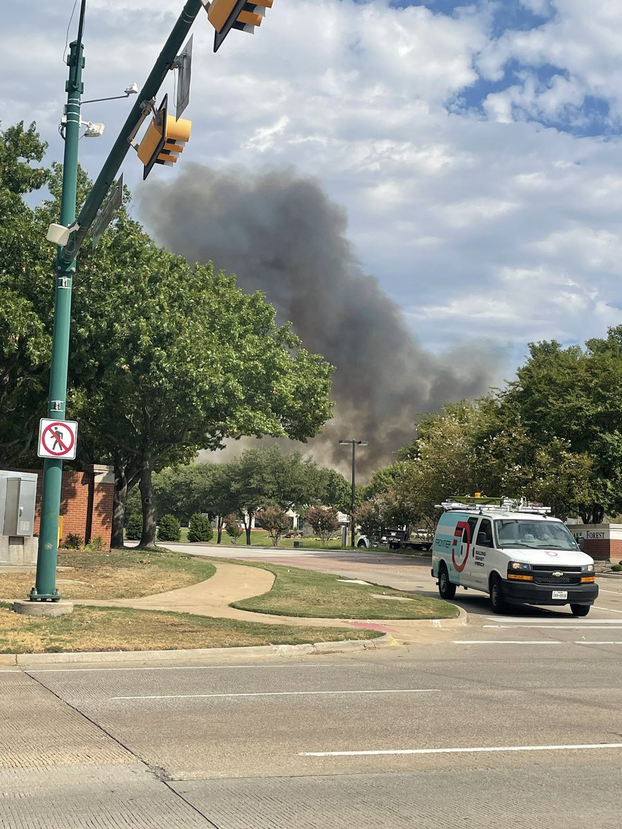 BelovedSoul333's tweet photo. @FlowerMoundFD Glad to see our FlowerMound FD arrive on the scene. https://t.co/Q4qFuSIkpM