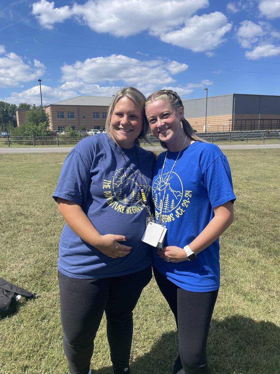 Mrs. Elam tweet media