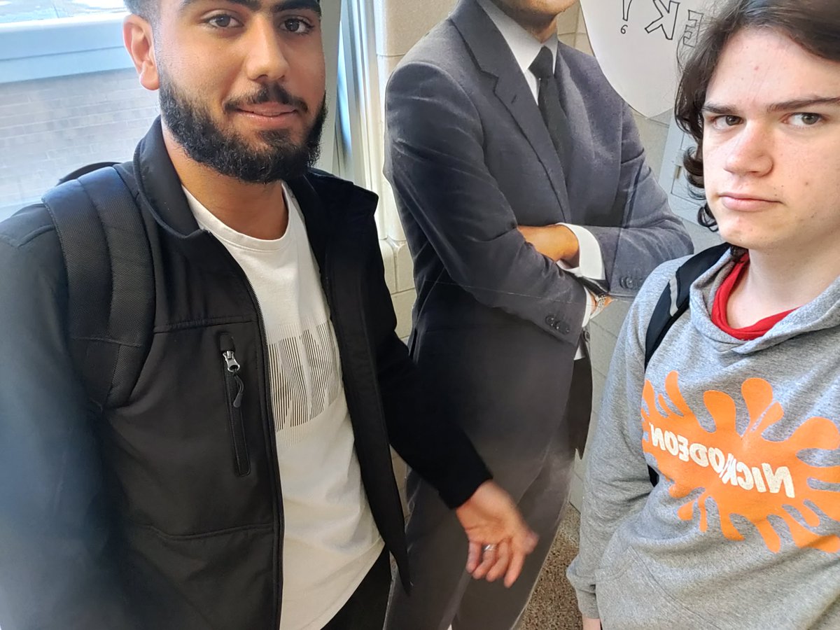 Whitmer_SS's tweet photo. Celebrating Constitution Week @Whitmer_HS  and what better way than to find President Truman, the last president who could serve an unlimited number of terms before the 22nd Amendment limited presidents to a 2-term limit. Thx to the students who shared their selfies! https://t.co/MBhk8PZJAd