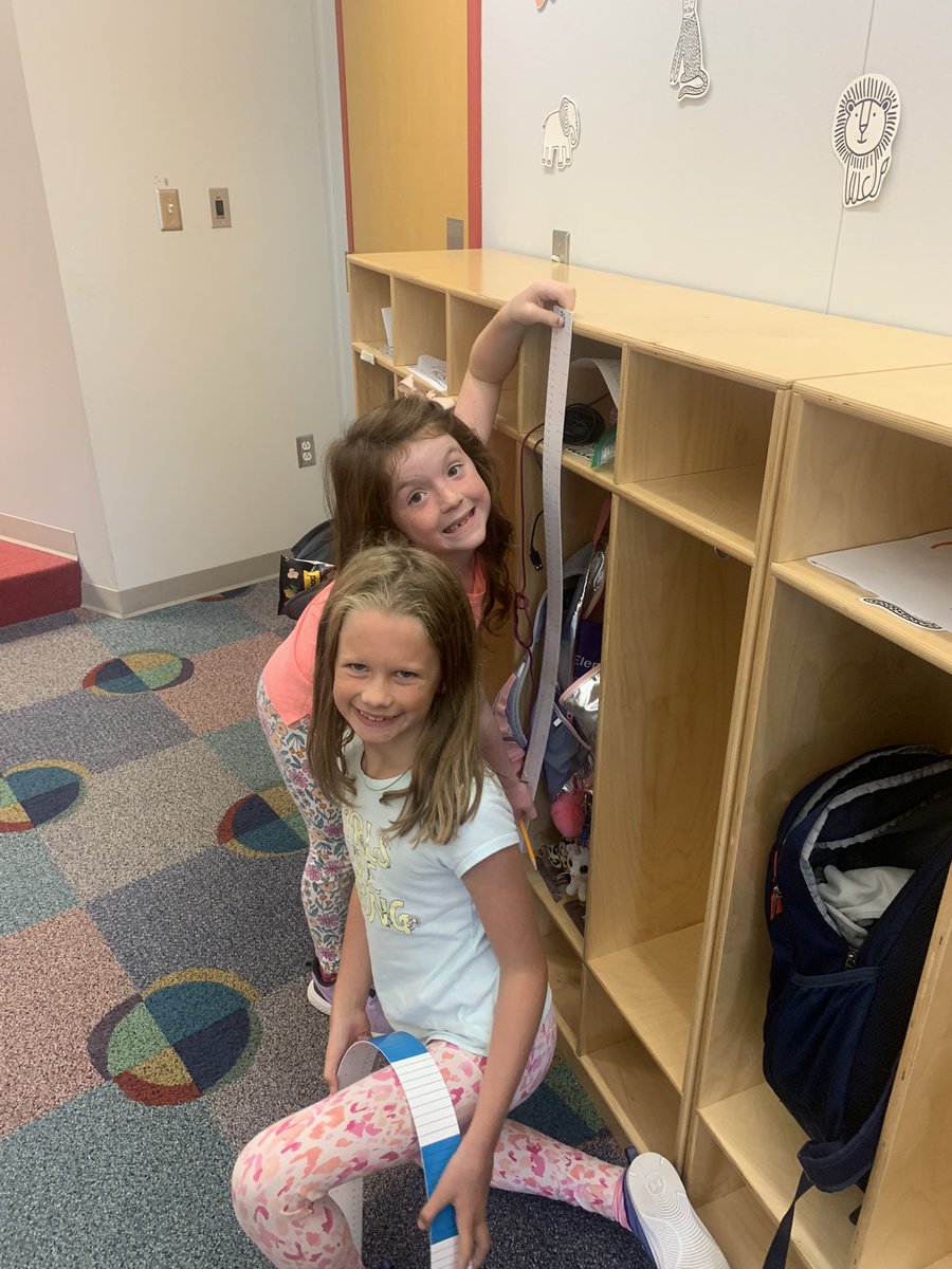 missmacsecond's tweet image. We had so much fun practicing measuring today!